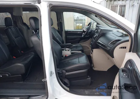 2016 Chrysler Town & Country Touring from USA, damaged, VIN 2C4RC1BG8GR157452